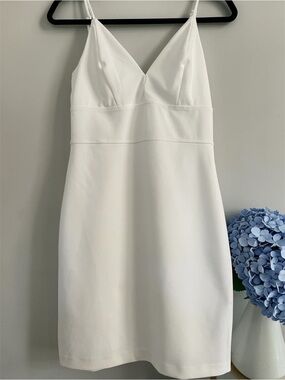 Simple White V-Neck Mini Dress